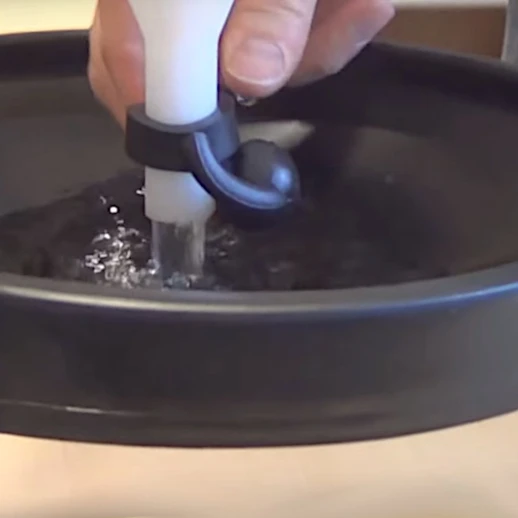 Поилка сифонная River 24 литров металл. ножки