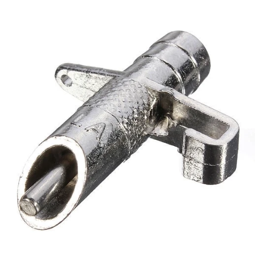 Ниппельная поилка для кроликов НП4