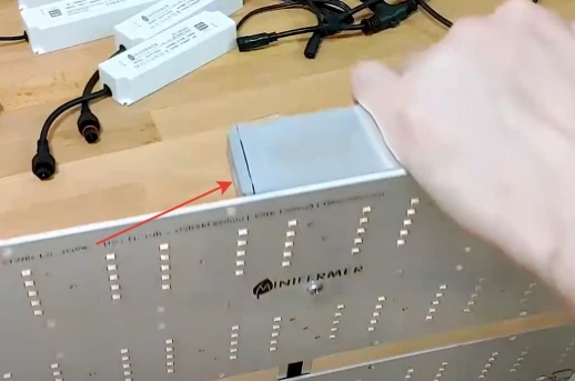 Заглушка для крепежной планки