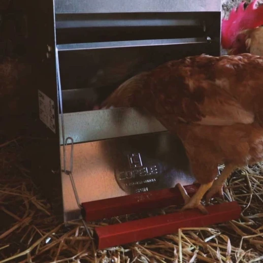 Кормушка педальная Copele Safeed 20 кг.