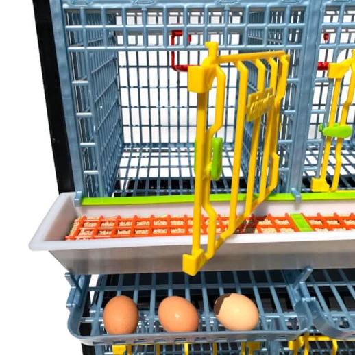 Клетка для кур-несушек Cimuka Comfortplast 3 секции 1 ярус высотой 40 см пластиковая