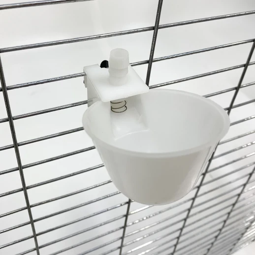 Поилка чашечная с креплением на сетку