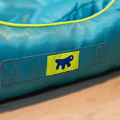 Софа Ferplast JAZZY 60 голубая из водоотталкивающей ткани