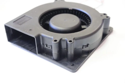 Вентилятор радиальный центробежный 120х120х32мм 12 Вольт