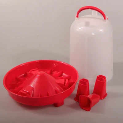 Кормушка бункерная Gaun 3 кг. с ручкой на ножках