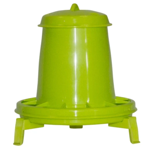 Кормушка бункерная Novital 3,5 кг. пластик с разделительной решеткой на ножках