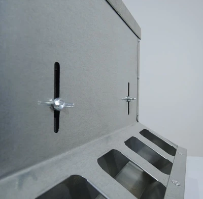 Кормушка бункерная двухсторонняя НЕТПОТЕРЬ 10-2 на 8 голов