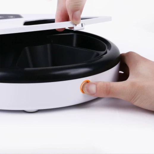 Автокормушка Petwant PF-105 5 секций ж/к дисплей чёрная