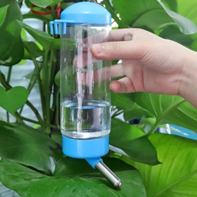 Поилка-шарик для кроликов синий LSTL