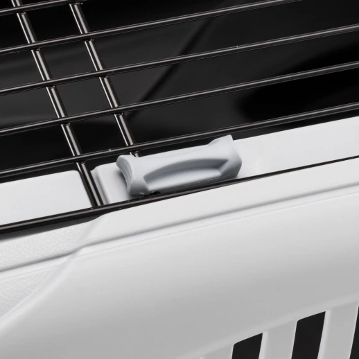 Переноска Ferplast ATLAS DELUXE OPEN 20 с ковриком и поилкой для кошек и собак