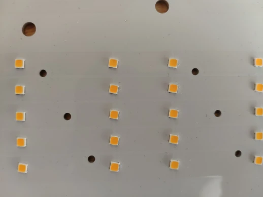 УЦЕНКА 1.2 Quantum board 180 х 390 Samsung lm301b 5000K + Osram 2.24 660nm