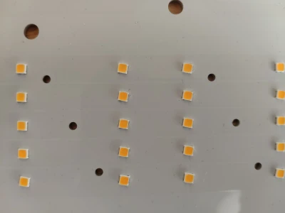 УЦЕНКА 1.9.2 Quantum board Samsung lm281b+pro 3500K + SMD 5050 660nm
