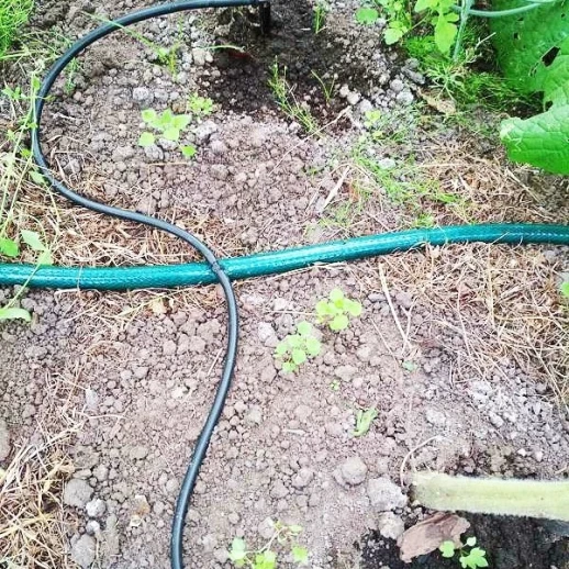 Капельница стрела угловая с поводком по 50 см на две стороны