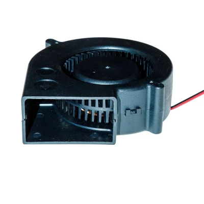 Вентилятор радиальный (центробежный) на подшипнике 97х95х33 мм 12Вольт.