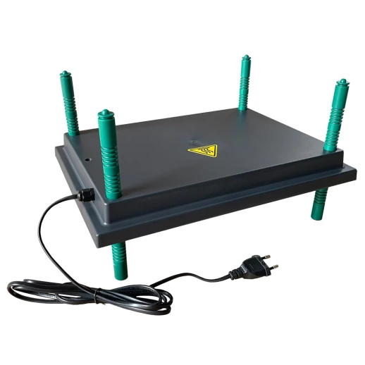 Панель обогревательная HobbyFarm 30х40 см для цыплят