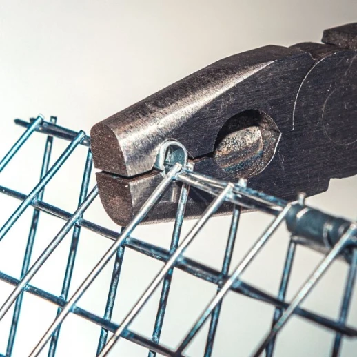 Скобы металлические 1,2 см х 1,1 см