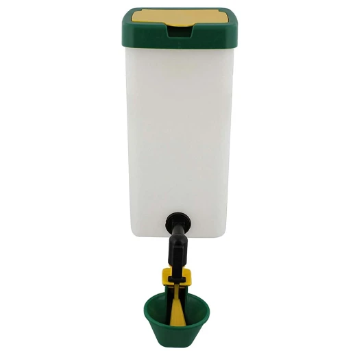 Поилка чашечная с бачком HobbyFarm для кур с креплением на клетку 1 л зеленая