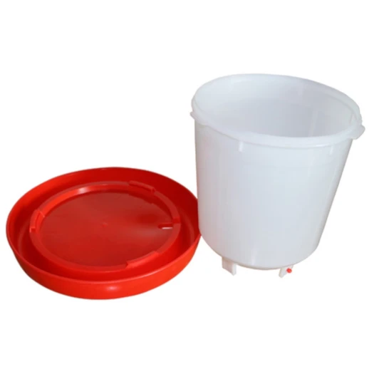 Поилка вакуумная LSTL 1,5 литра с ручкой