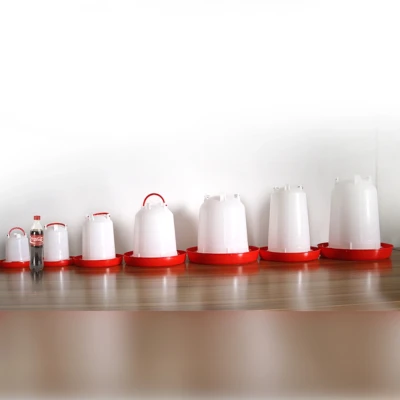 Поилка вакуумная LSTL 1,5 литра с ручкой