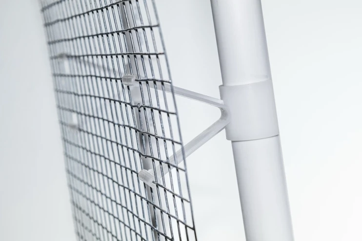 Крепление трубы 25 мм на сетку