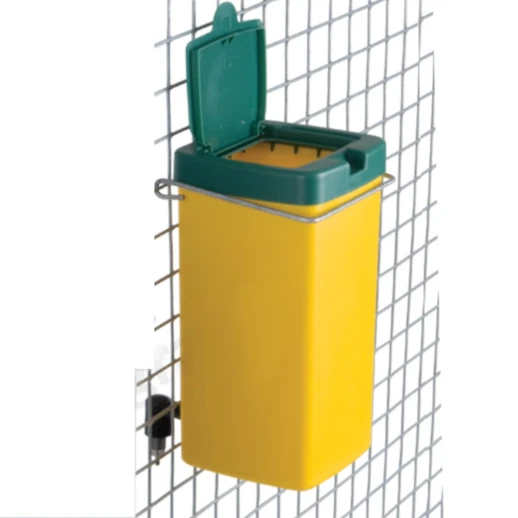 Ниппельная поилка River для кроликов с бачком 1 литр 90 градусов