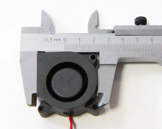 Вентилятор радиальный (центробежный) 40х40х20мм 12Вольт