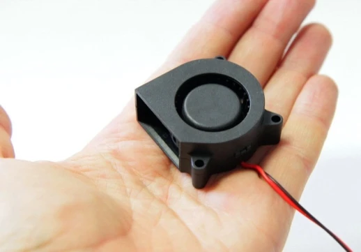 Вентилятор радиальный (центробежный) 40х40х20мм 12Вольт