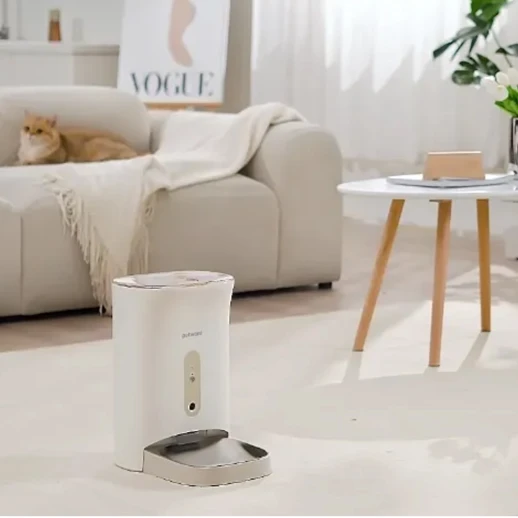 Автокормушка Petwant F11-C 4,5 л Wi-Fi для сухого корма с видеокамерой для кошек и собак, бежевая