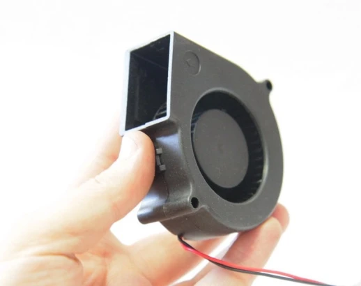 Вентилятор радиальный (центробежный) 75х75х30мм 12Вольт