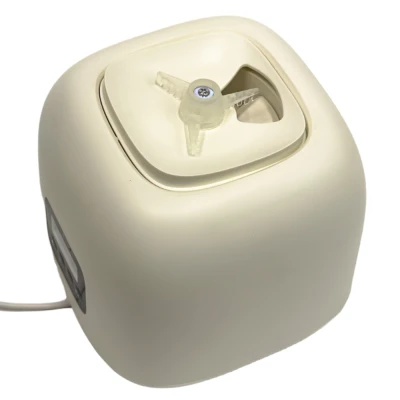 Автокормушка Petwant F14-LCD 3 л для сухого корма с записью голосового сообщения