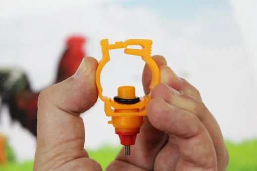 Ниппельная поилка НП7