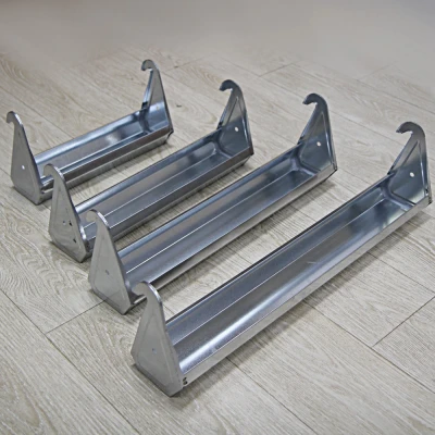 Кормушка/поилка навесная Contro Fratelli 40 см оцинковка