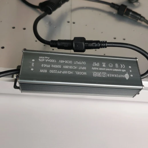 Комплект винтов и гаек для монтажа драйверов на каркасный профиль