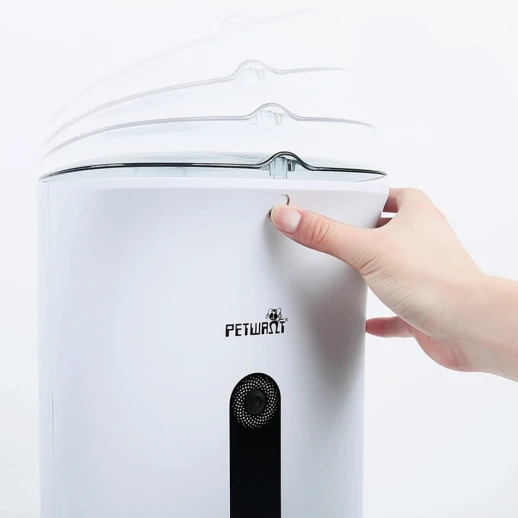 Автокормушка Petwant PF-102 4,3 л для сухого корма чёрная