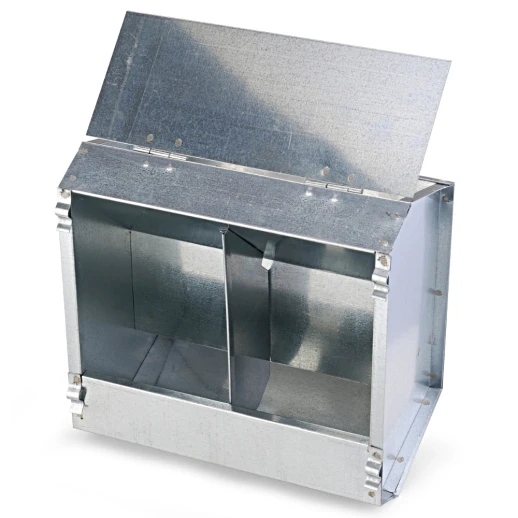 Кормушка бункерная River 2 секционная металл 235 мм с крышкой