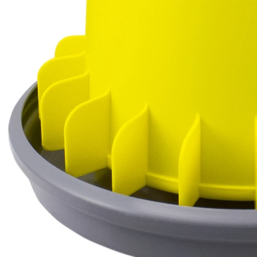 Кормушка бункерная River ARCUS 15 кг. пластик с разделительной решеткой