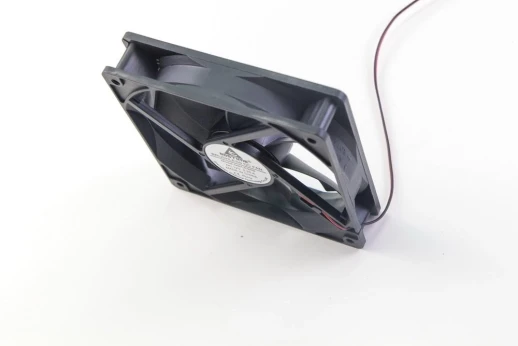 Осевой вентилятор корпусной 120х120х25мм 12Вольт