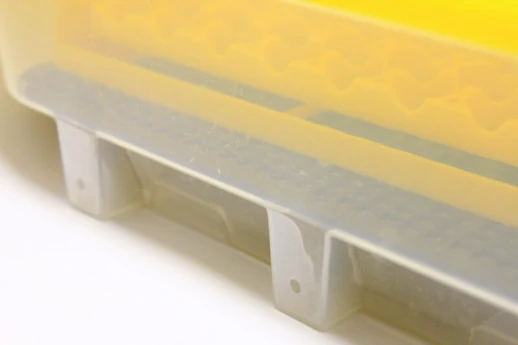 Отверстия для залива воды в Janoel-42