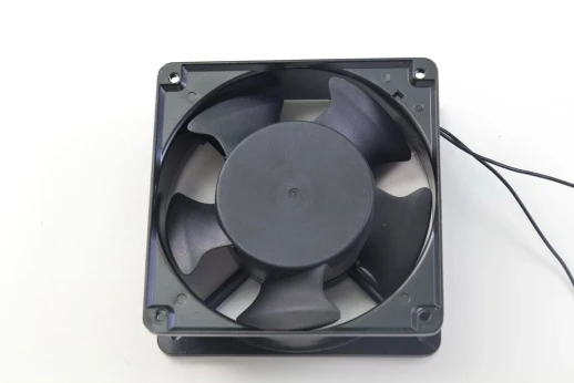 Осевой вентилятор корпусной 80х80х25мм 220Вольт