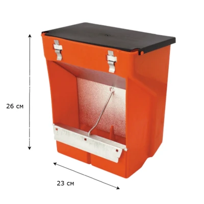 Кормушка бункерная Novital для кроликов 2 секционная пластик с крышкой