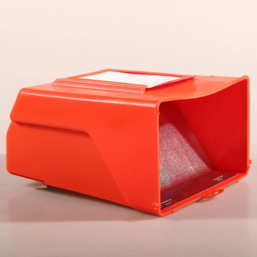 Кормушка бункерная Novital для кроликов 2 секционная пластик без крышки