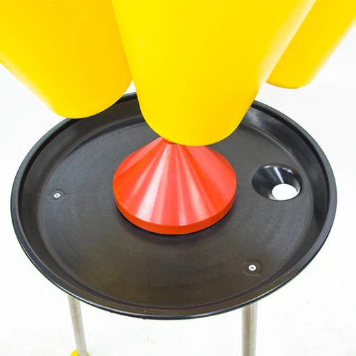 Установка Cimuka для индеек гусей 3 конуса карусельная со стойкой пластик сталь