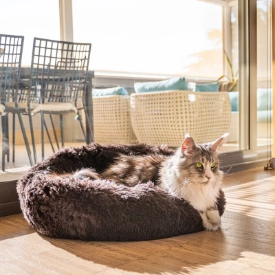 Мягкий лежак Ferplast CUDDLY 60 для животных коричневый