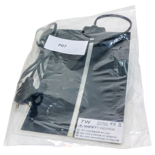 Коврик HobbyFarm 7 Вт 15x28 см для обогрева цыплят рептилий и рассады с терморегулятором